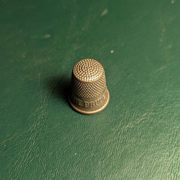 Lot of 2 vintage advertising thimbles: Prudential Insurance, Liberty Savings - Picture 2 of 11